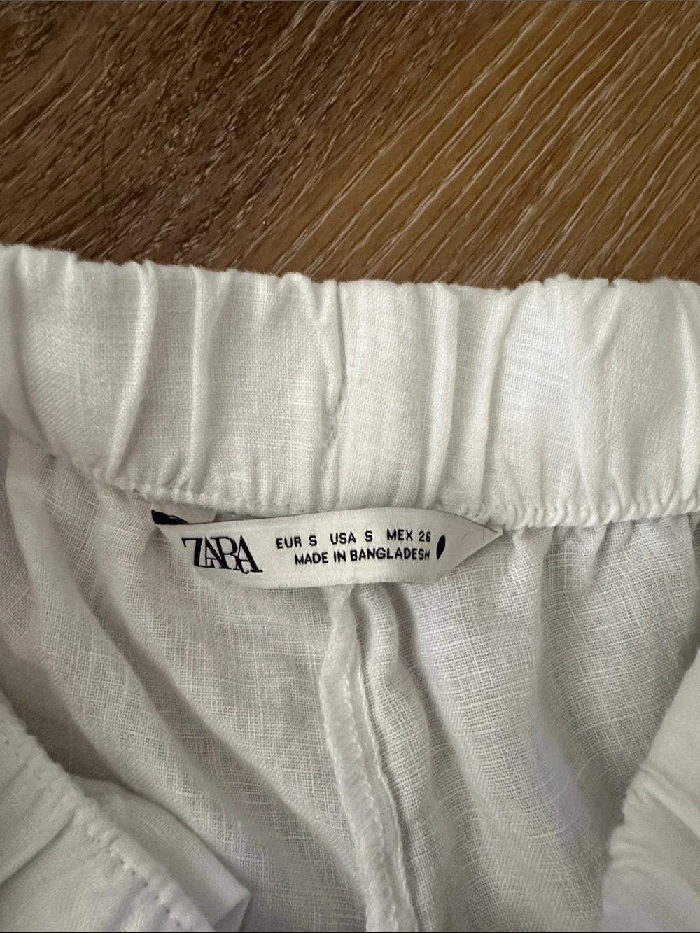 Zara lightweight white